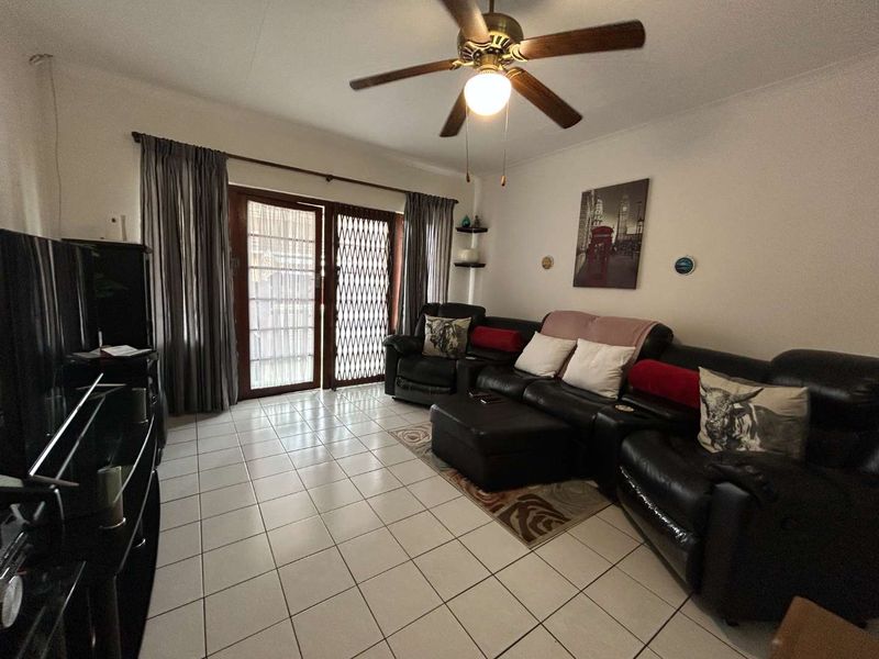 Charming Townhouse in a Well-Managed Complex - Photo 3