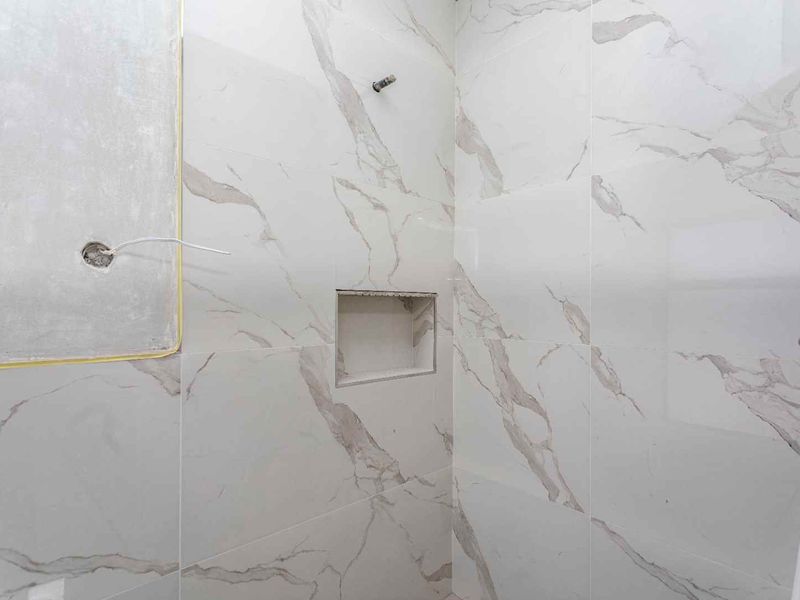 Supreme Sandown - Photo 5