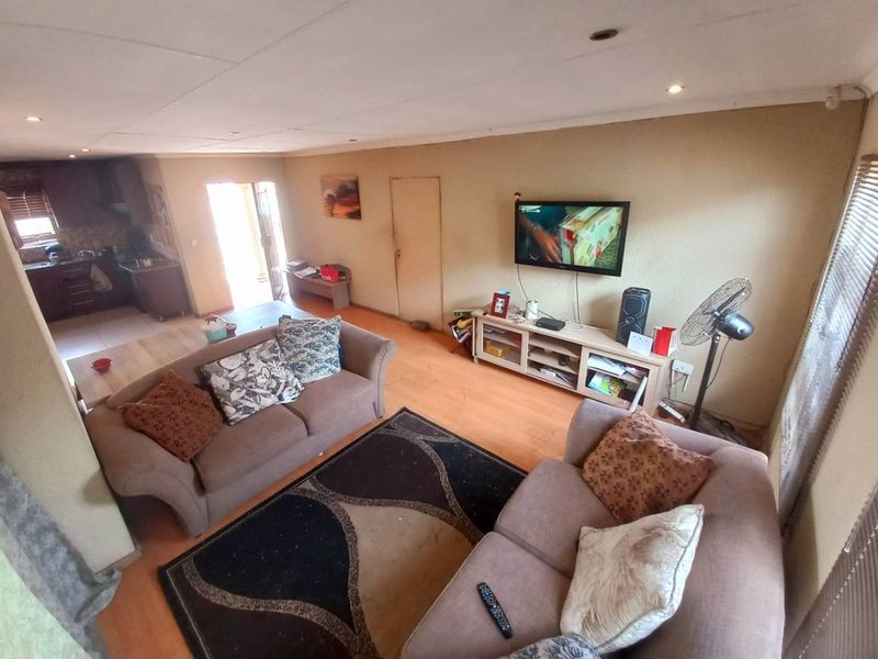 Three bedrooms house for sale in Lotus Gardens - Photo 9