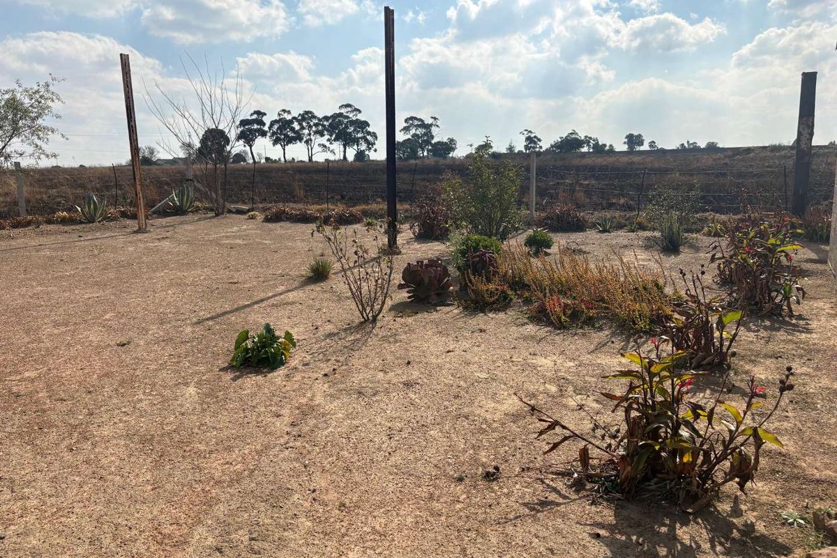 10 Hectares of Prime Land with Development Potential - Photo 4