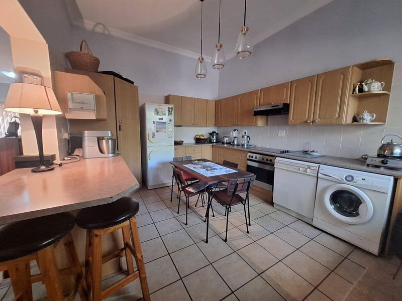 "Escape & Unwind: Gorgeous Leeupoort Home with Stunning Vistas!" - Photo 9