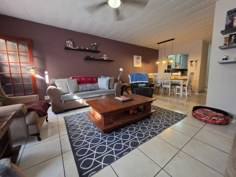 2 Bedroom Townhouse for Sale in New Redruth Alberton - Photo 4