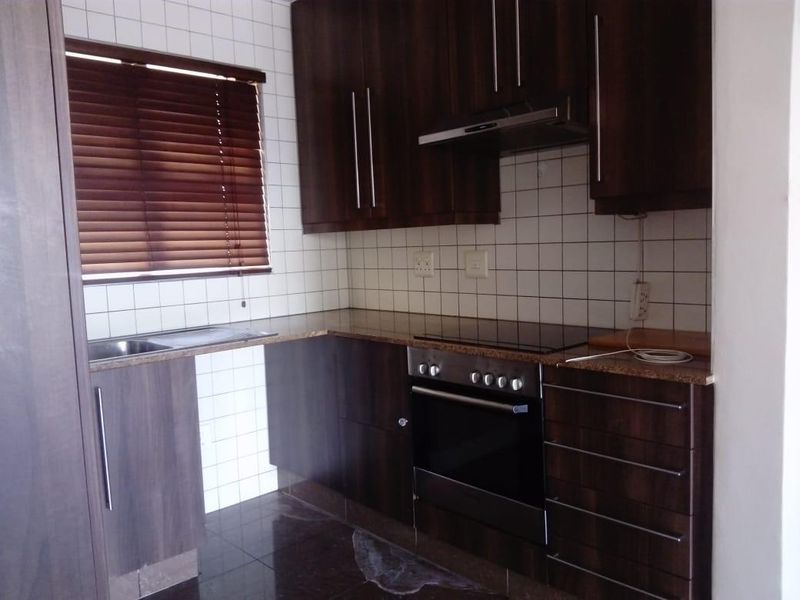 Apartment Flat for Rent in Bedfordview - Photo 6