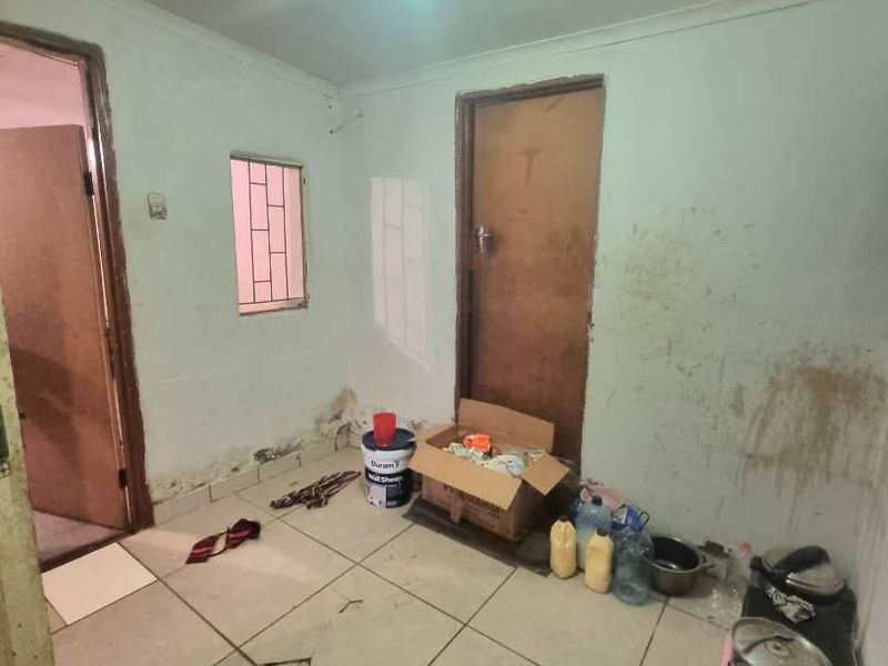 HOUSE FOR SALE IN KATUTURA CENTRAL - Photo 10