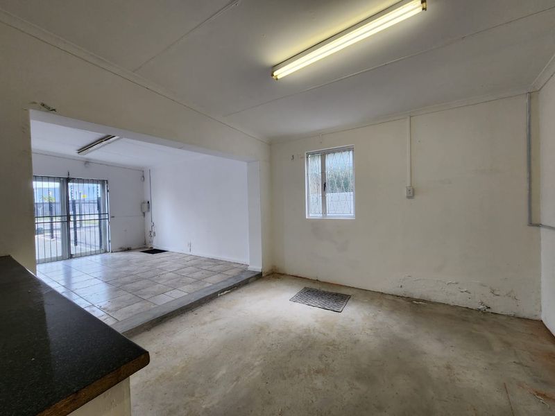 Versatile Open-Plan Office Space in the Heart of Walmer - Photo 10
