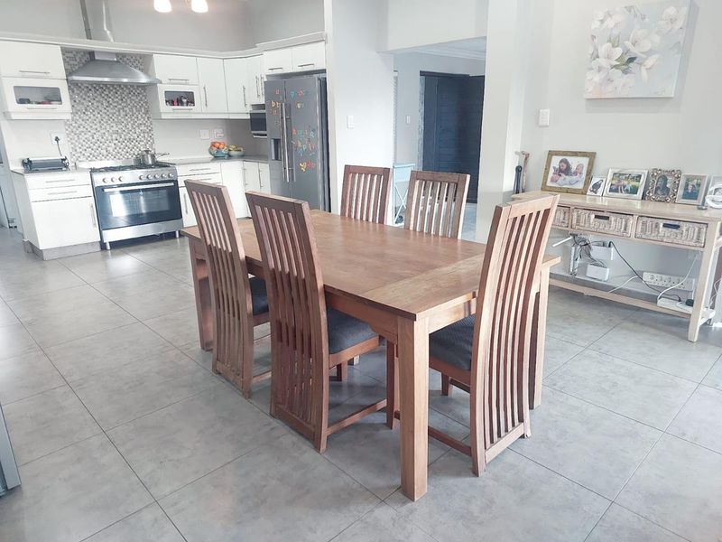 Home With Flatlet In Palm Lakes Estate - Photo 3