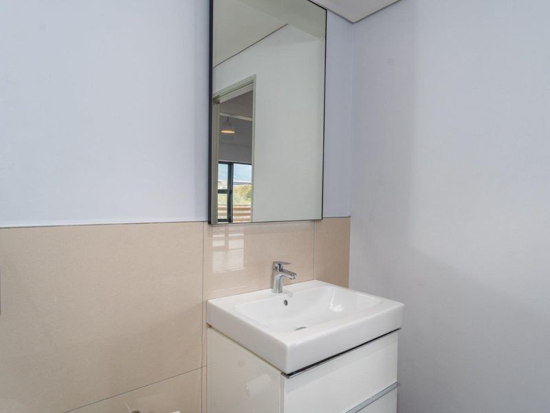 Modern 2-Bedroom Apartment with Mountain Views | The Chesterfield - Photo 10