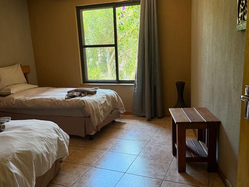 Oanab Dam Resort Chalet - Photo 4