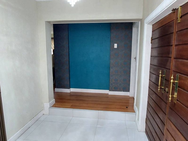 Entertaining and living space for all - Photo 5