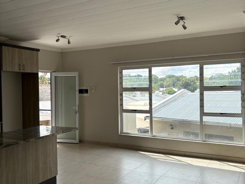 Modern two bedroom unit with one full batroom & braai - Photo 5