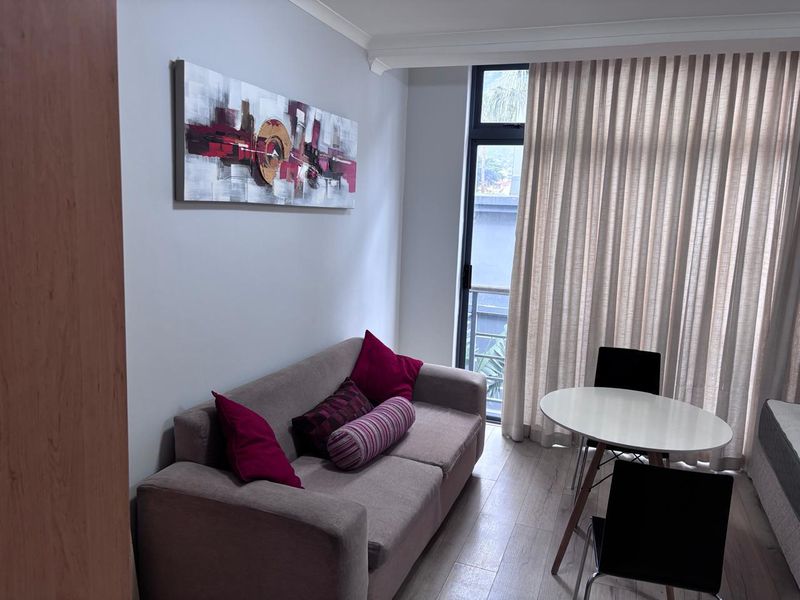 SUPERB STUDIO - Partially FURNISHED - Photo 10