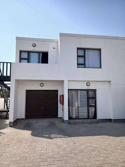 Property #2540184, Townhouse For Sale in Walvis Bay Central