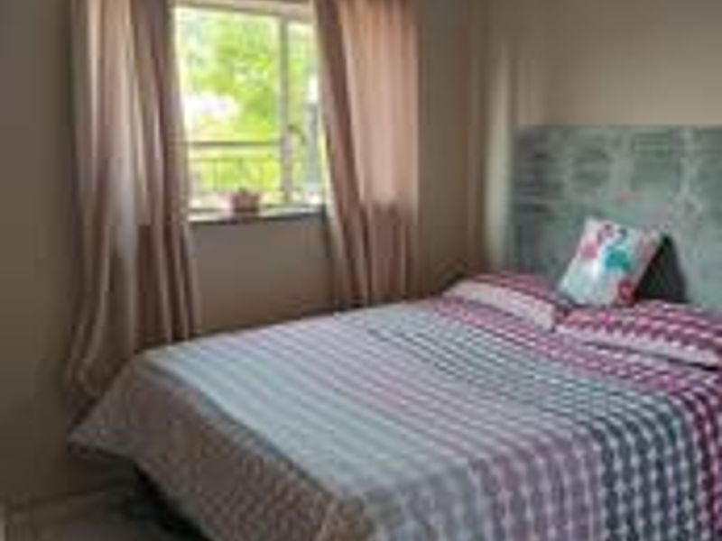 3 bedroom apartment in heart of this dinweedie - Photo 8