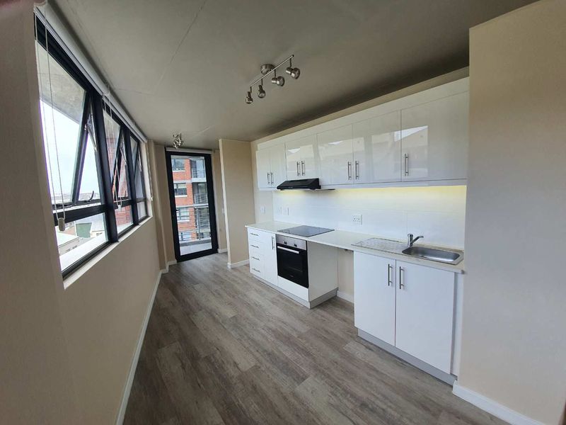 Prime Apartment in Obs Court. Available 1 August 2026. - Photo 4