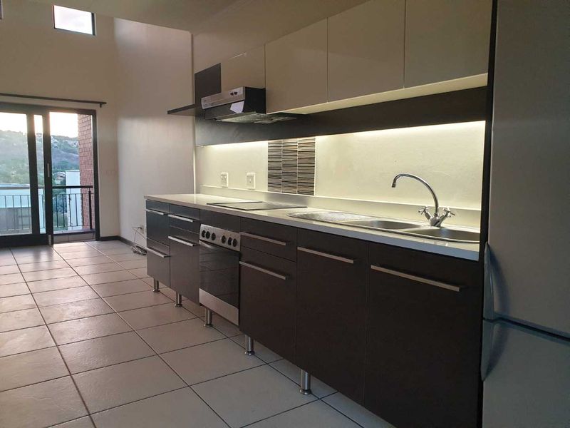 2 Bedroom Unit in Sought after Complex With Views - Photo 6