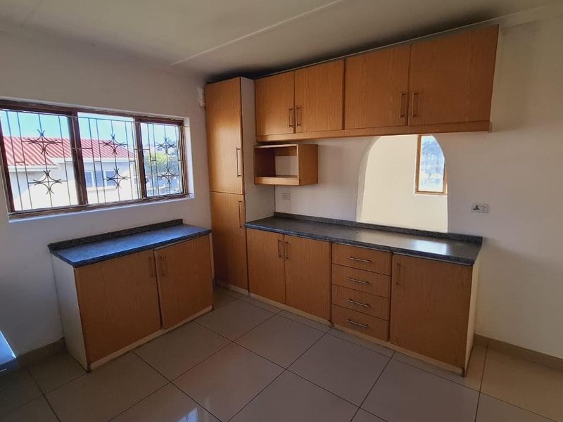 2-Bedroom Rental in Havenside, Chatsworth - Practical Living Space - Photo 6