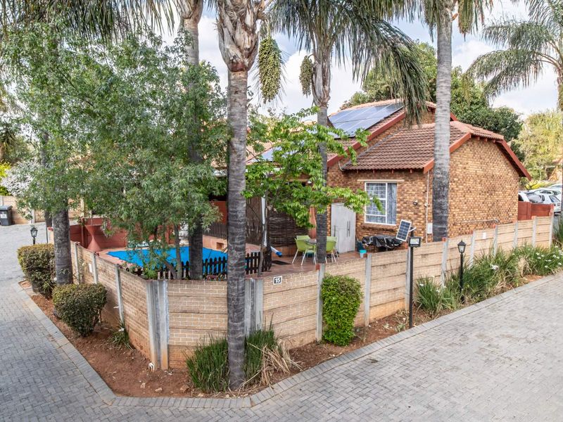 Perfect Lock-up and Go property - Photo 2