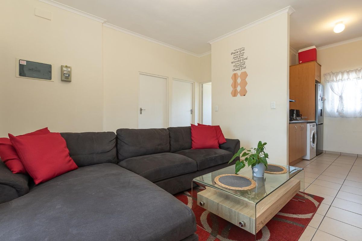 Lock up & Go living ! - Photo 3