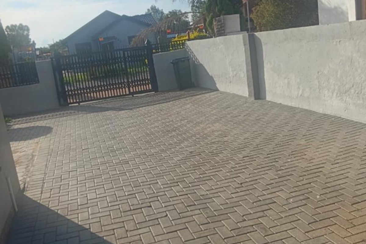 Dream home - Photo 4