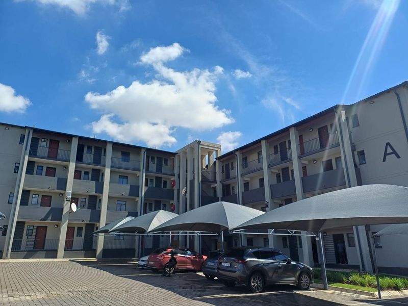 A Stunning 2 bedroom apartment on the 3 floor! - Photo 8