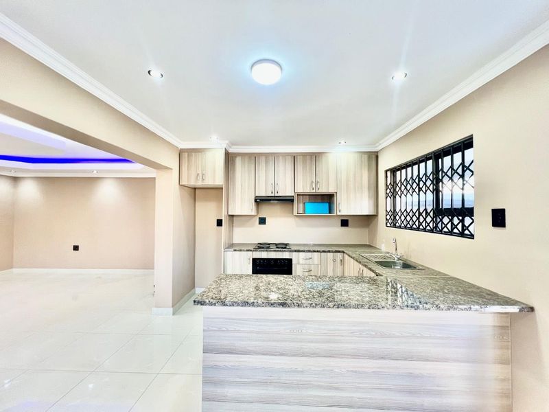 2 Bedroom House to Rent in Edleen Kempton park - Photo 3