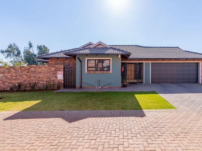 Low Maintenance Cluster. - Photo 2