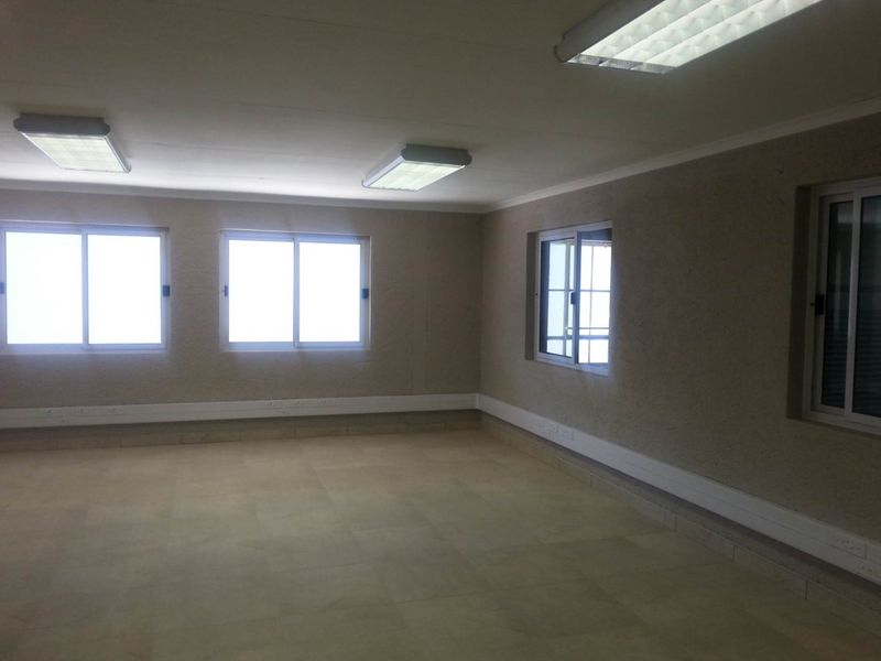 Warehouse to let Northern Industrial- Street Front - Photo 3