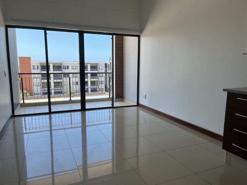 Looking for a well priced investment opportunity in the heart of Umhlanga,,, - Photo 3