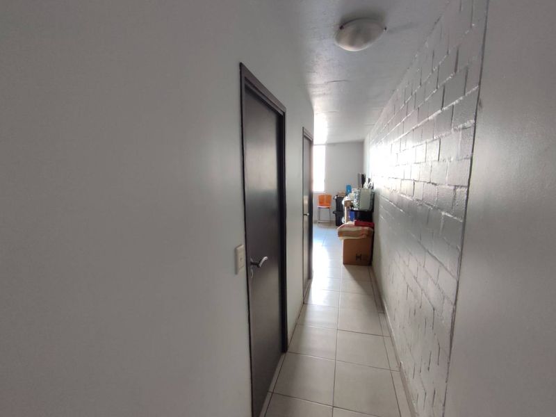 1 Bedroom Apartment For Sale In Wynberg - Photo 6