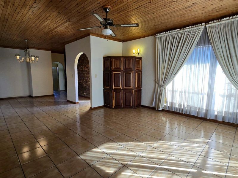 2 Bedroom Townhouse for sale in Brackenhurst - Photo 4