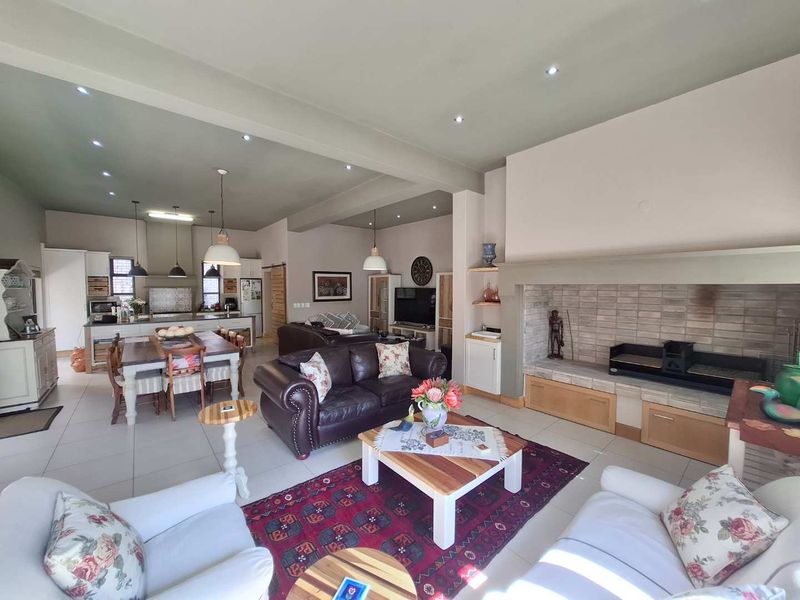 Refined Luxury Townhouse now selling a million dollars below valuation! - Photo 7