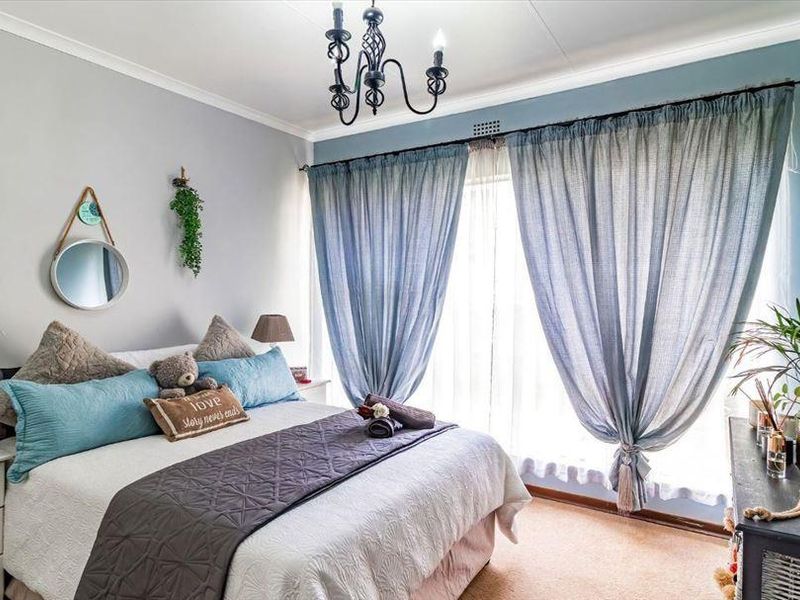 Entertainers Delight - Photo 9