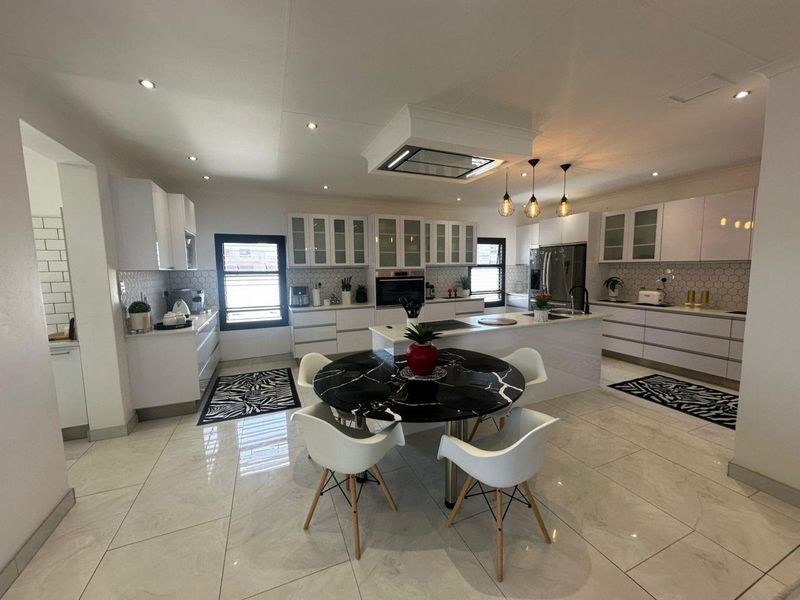 Beautiful House For Sale - Swakopmund - Photo 7
