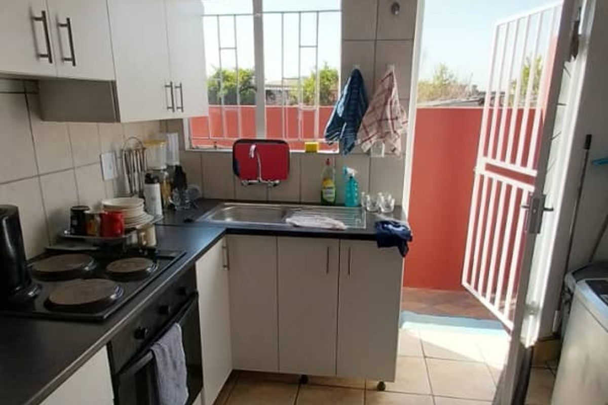 Rehoboth 2 Bedroom Flat For sale Block G - Photo 4