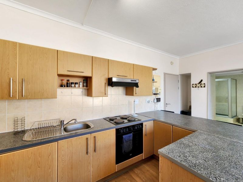 Ultimate Urban Living with Iconic Table Mountain Views - Photo 8