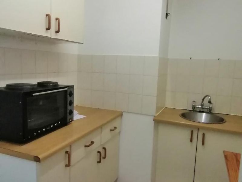 2 Bedroom to rent in Hatfield - Photo 6
