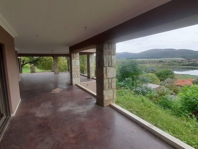 Luxury Awaits: Expansive Mansion with Dam Views! - Photo 3