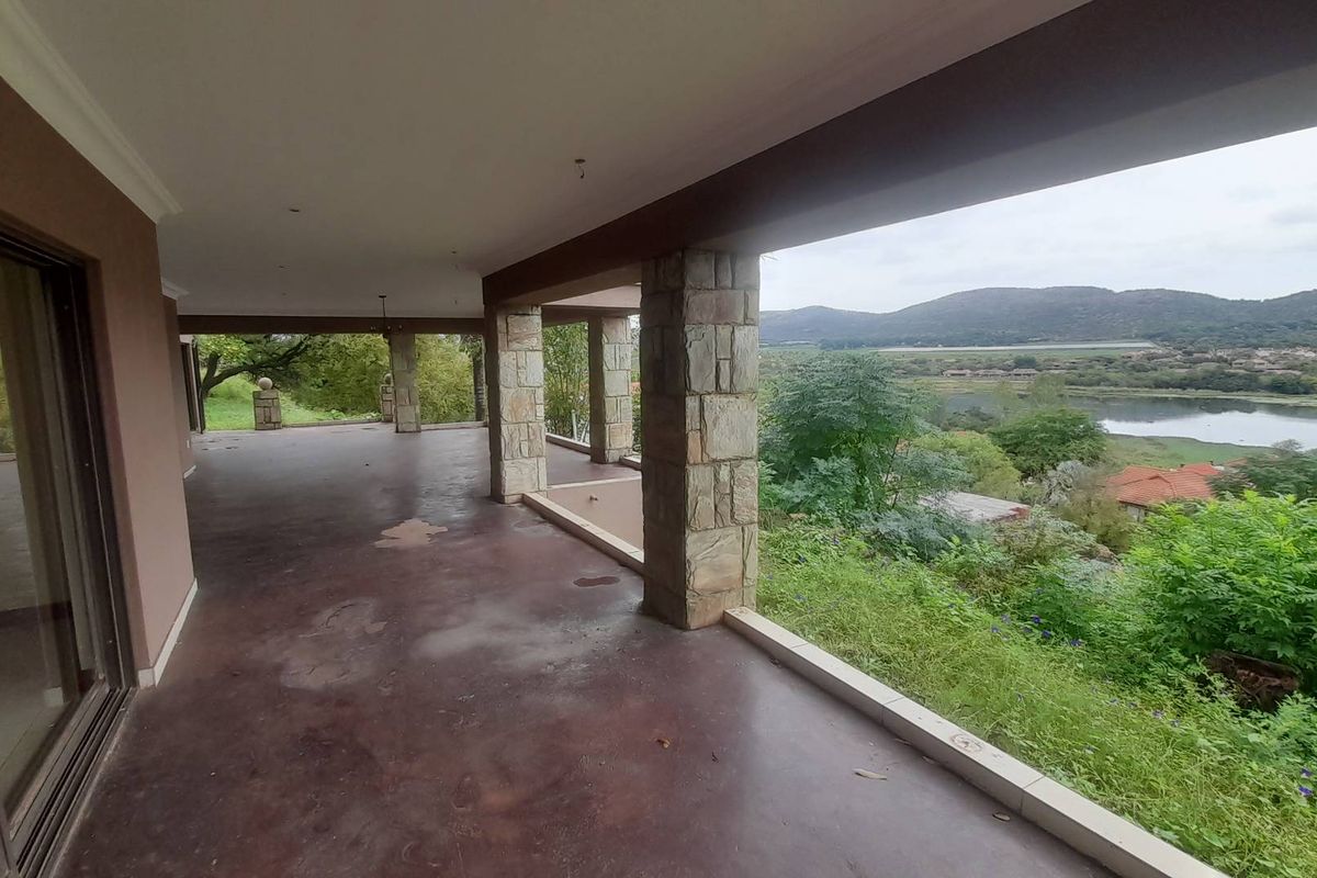 Luxury Awaits: Expansive Mansion with Dam Views! - Photo 3