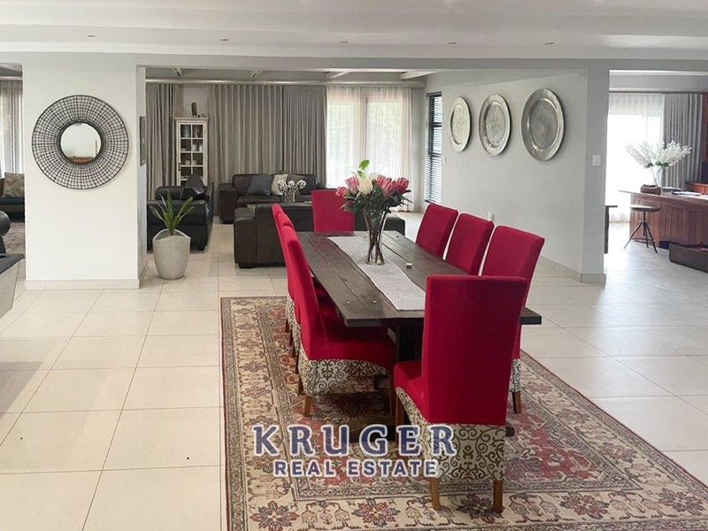 Modern 5-bedroom double story property with serene views. - Photo 5