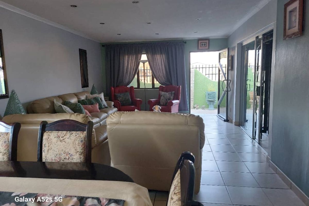 Property for Sale - Photo 3