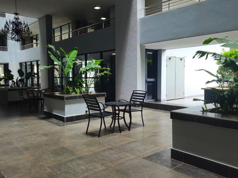 "Experience Luxury Living Near uMhlanga Beach" - Photo 2