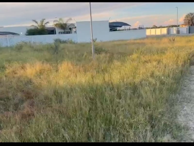 PLOT AND PLAN FOR SALE - Photo 4