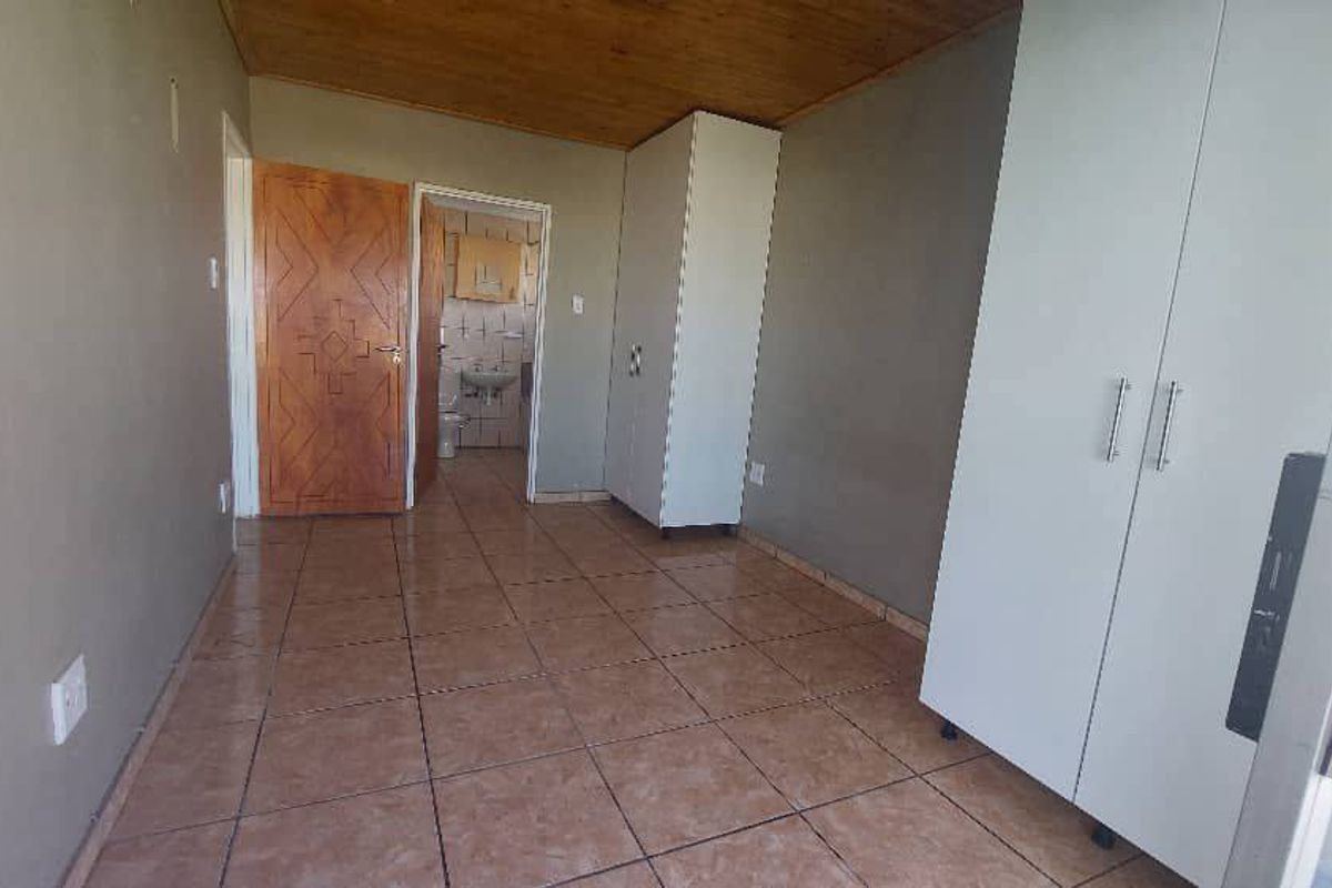 Free standing House FOR SALE - Photo 3