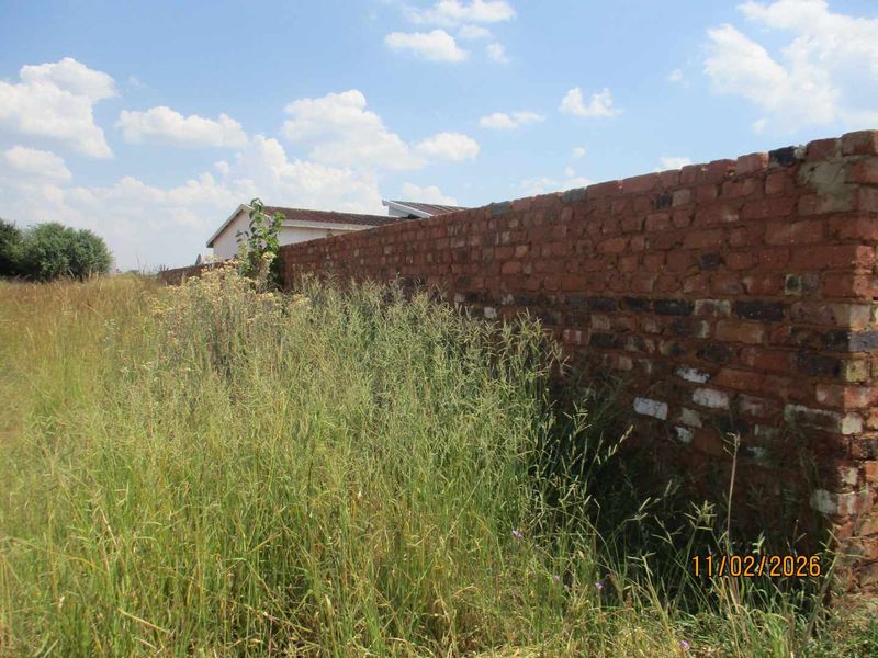 Enjoy the tranquility of Henley - Photo 2