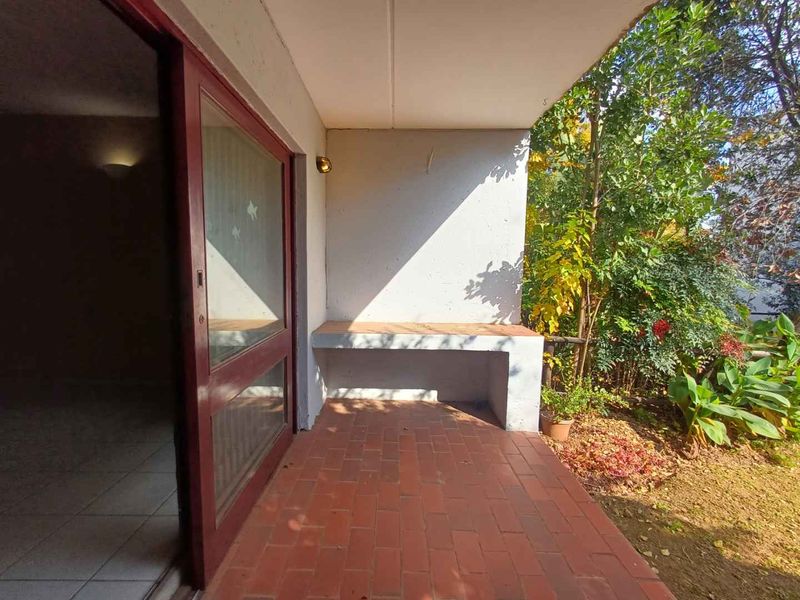 Luxury Bachelor Apartment in Prime Morningside Location - Photo 10