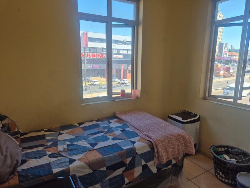 2 bedroom apartment prime investment opportunity - Photo 7