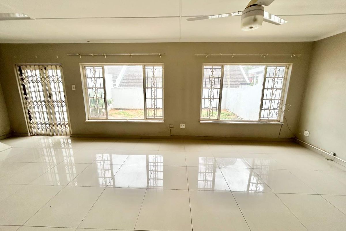 HENDRA - RENOVATORS DREAM TO TRANSFORM CINDERELLA - Photo 5