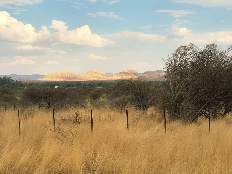 Guarantee views and privacy! 5HA plot for sale! 12 km South West from Okahandja on the Gross Barmen Road! - Photo 5
