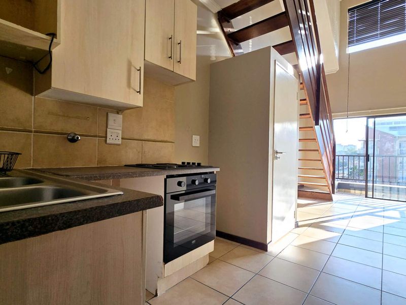 Loft Apartment in a Secure Complex - Photo 5