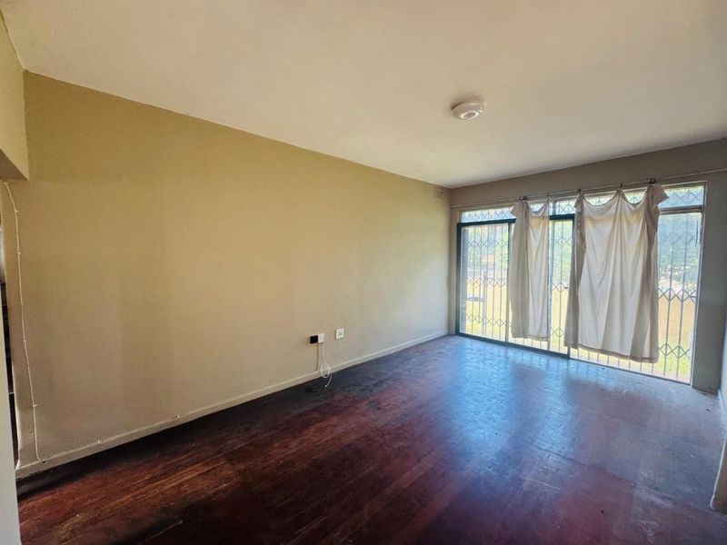 1 bedroom apartment for sale in Umbilo, Beare - Photo 5